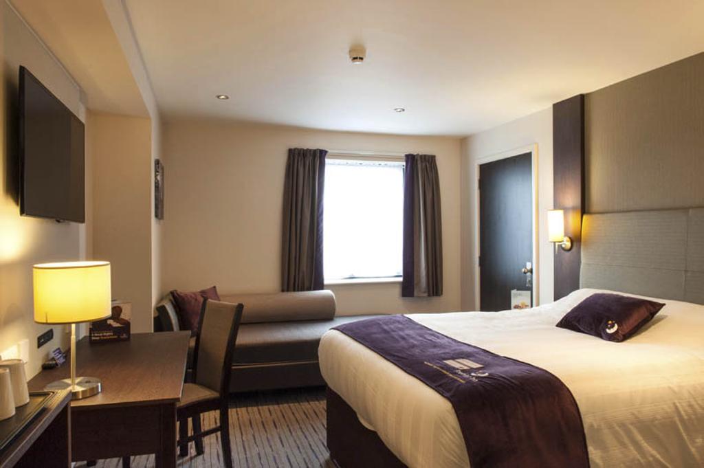 Premier Inn Uttoxeter Eksteriør bilde