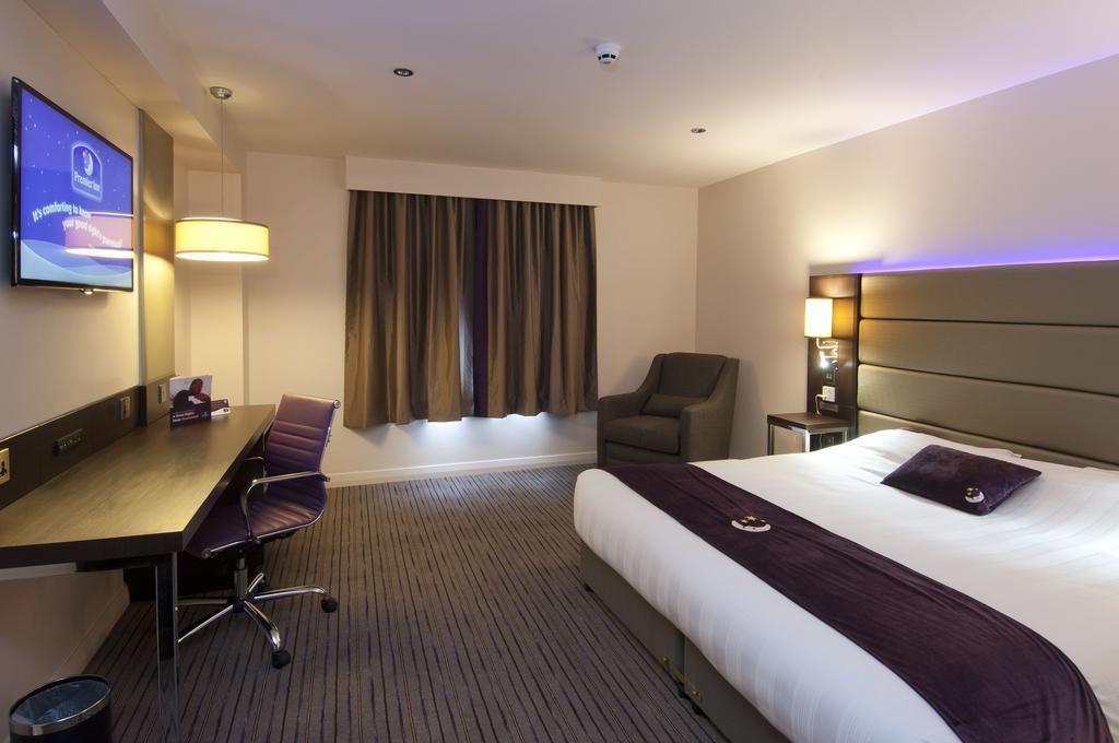 Premier Inn Uttoxeter Eksteriør bilde