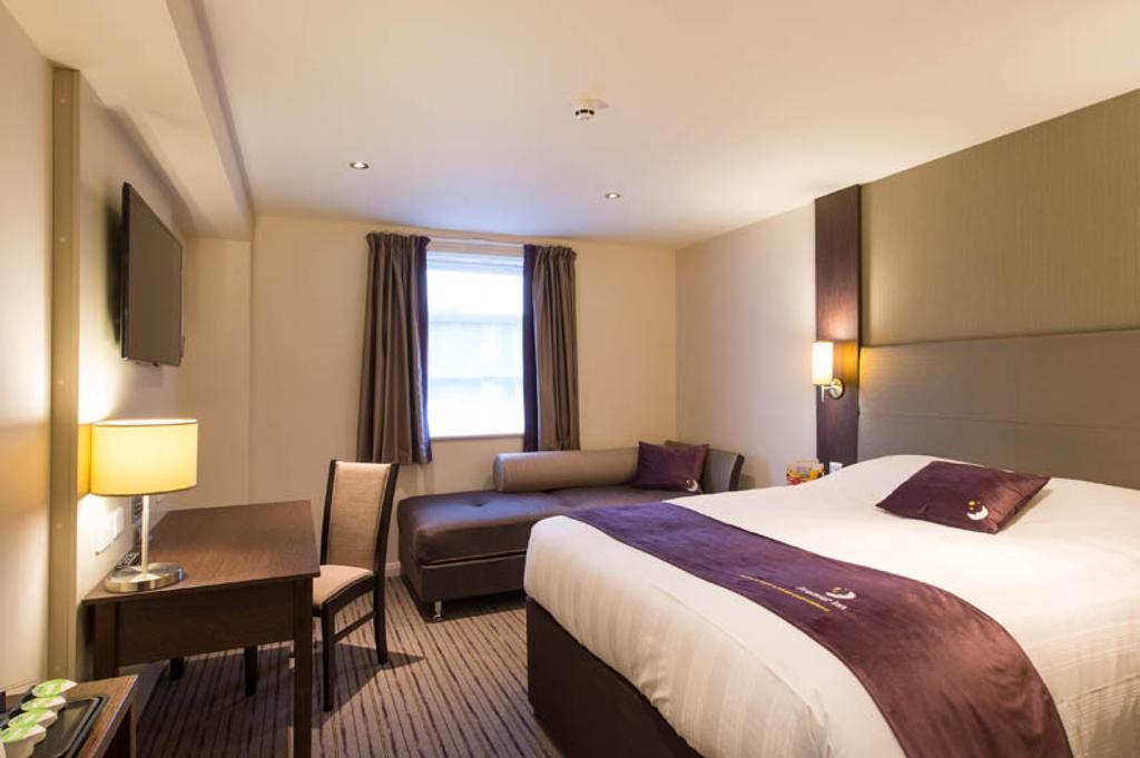 Premier Inn Uttoxeter Eksteriør bilde