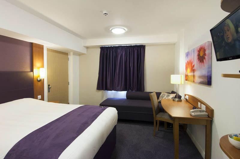 Premier Inn Uttoxeter Eksteriør bilde